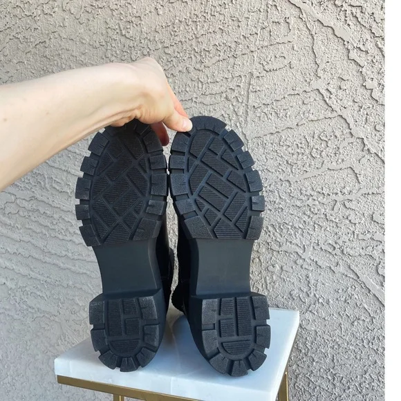 MANGO MNG Black Faux Leather Track Lug Sole Pull On Platform Boots Sz 38 US 7.5 - Picture 11 of 12